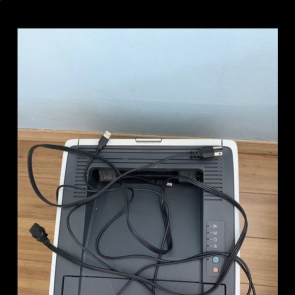 White HP printer - Picture 4 of 5